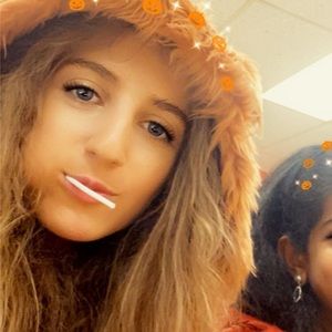 Meet your Posher, Helena